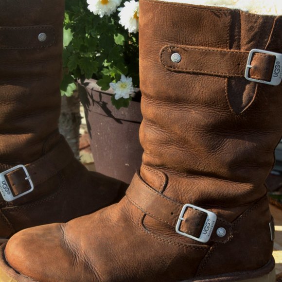 UGG (Sutter) Brown Size 8 Boot Weather Resistant - Picture 1 of 14